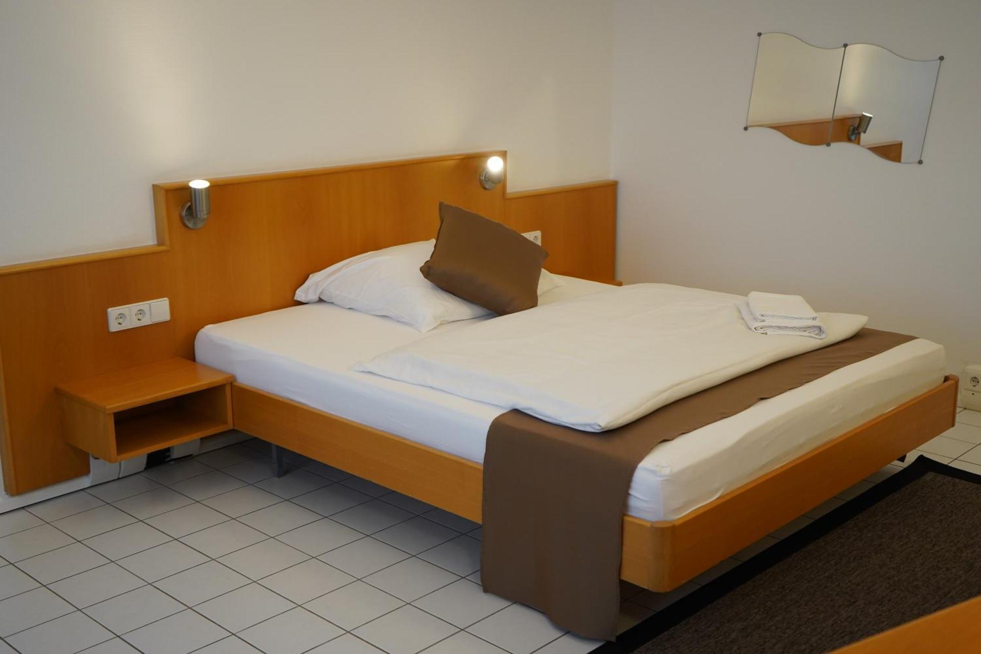 Elha Hotel Штутгарт Экстерьер фото